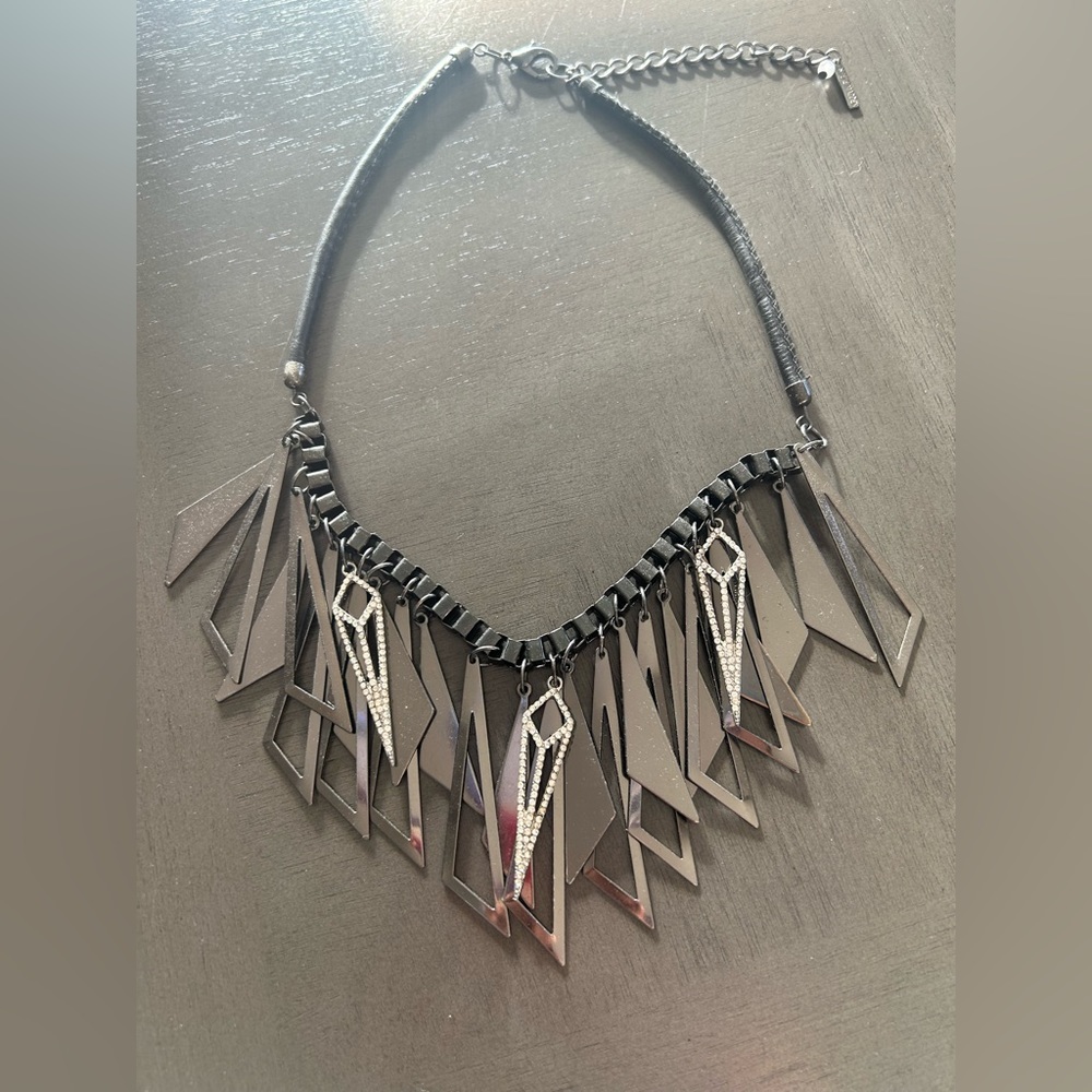 Steve Madden necklace